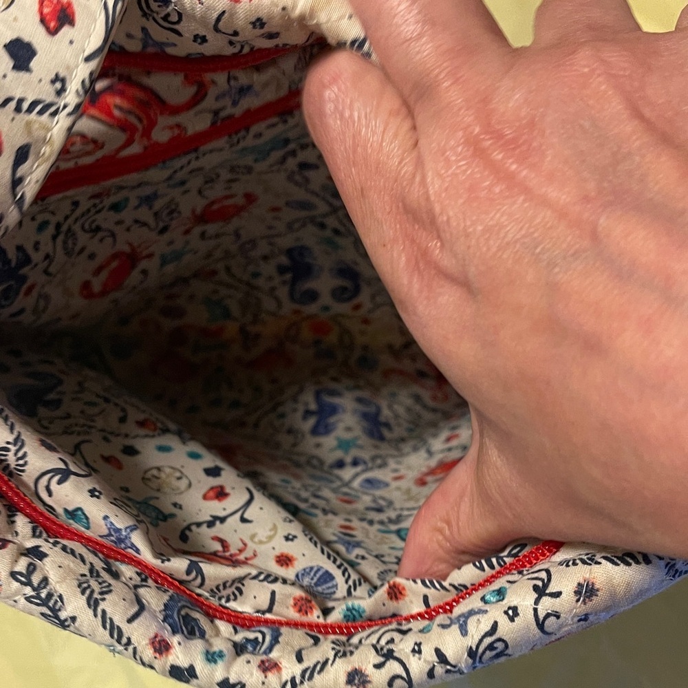 Vera Bradley Cream Crossbody with Coral, Navy & Teal Sea Life Print - Picture 7 of 10